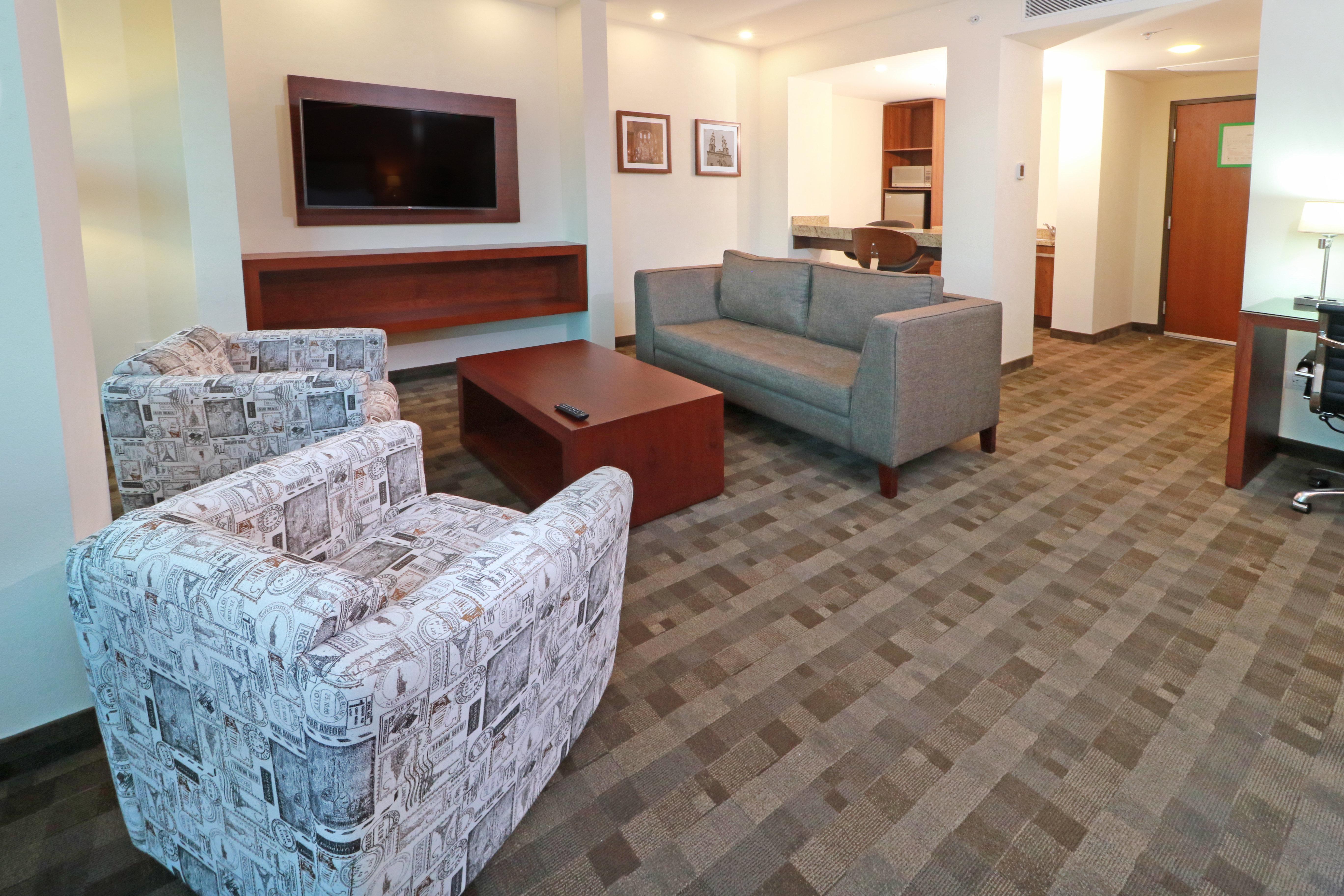 Holiday Inn & Suites Plaza Mayor By Ihg León Kültér fotó