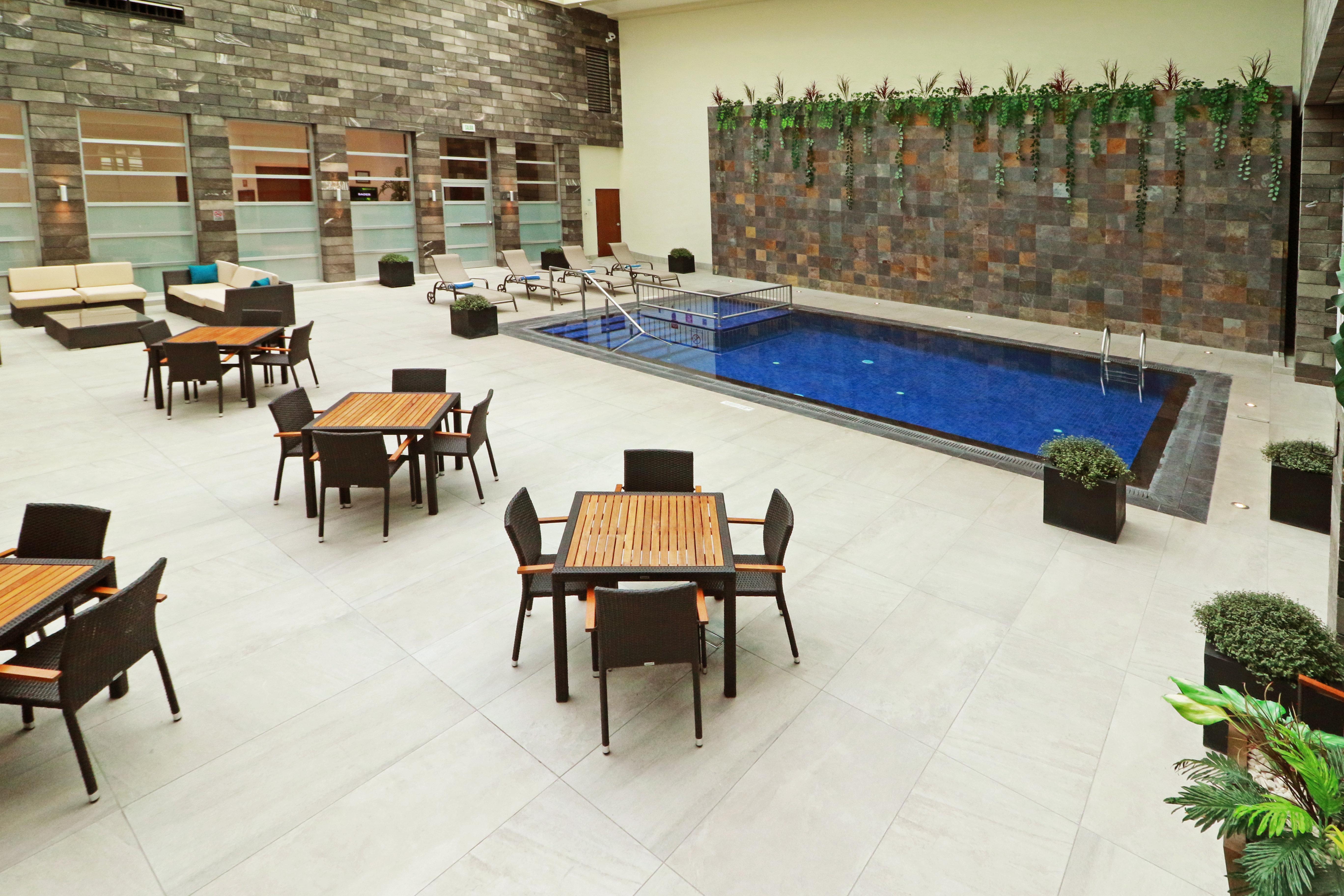 Holiday Inn & Suites Plaza Mayor By Ihg León Kültér fotó