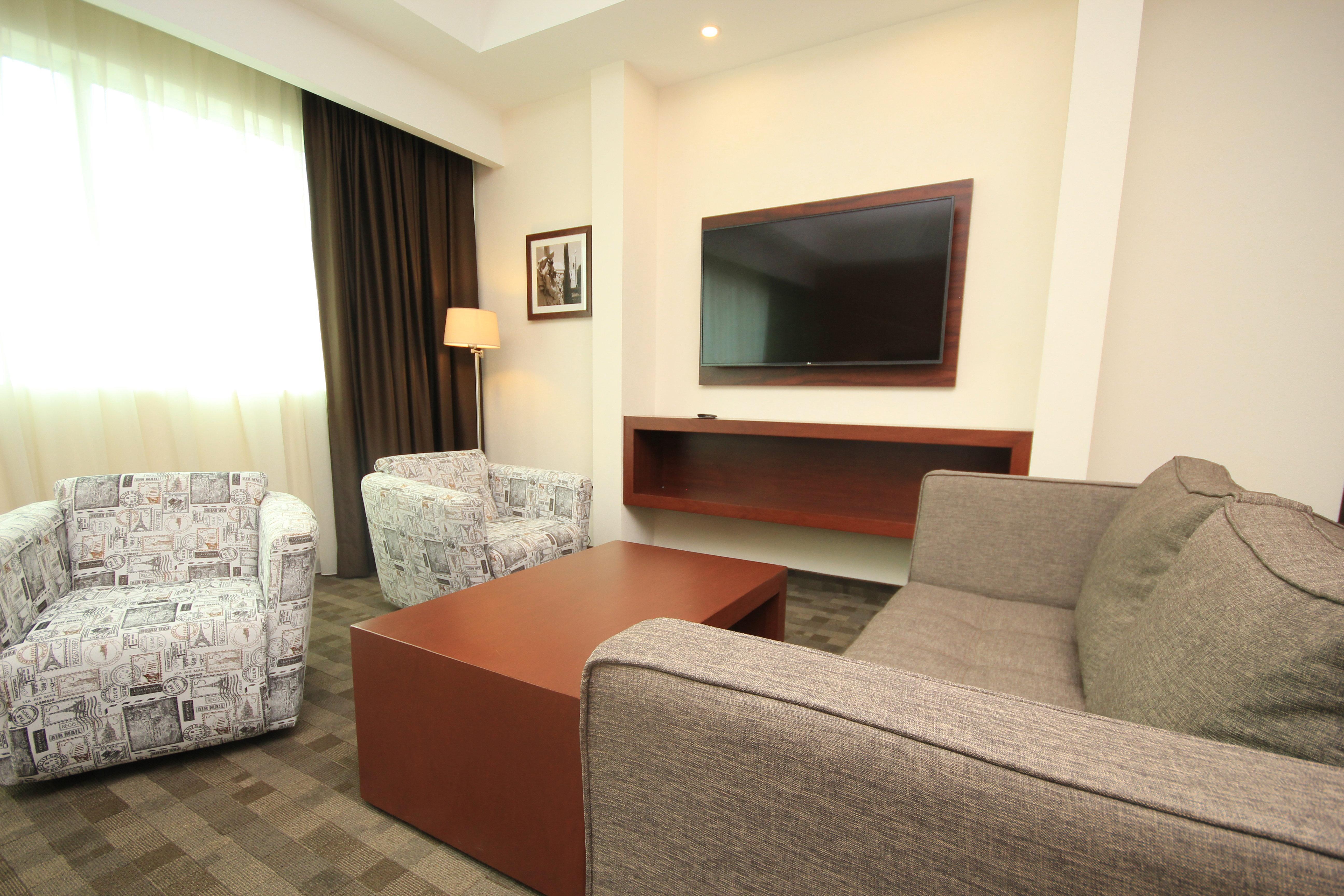 Holiday Inn & Suites Plaza Mayor By Ihg León Kültér fotó