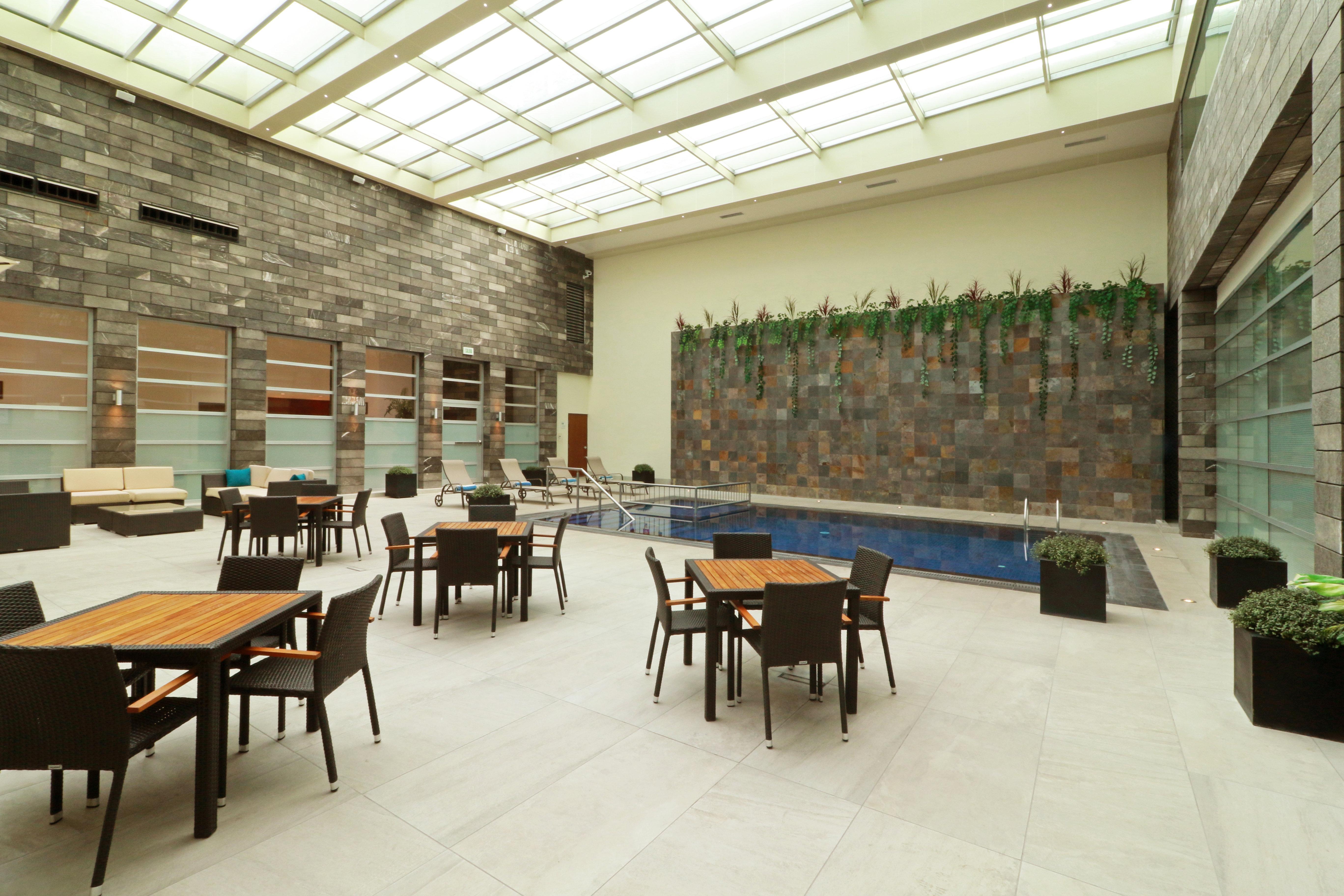 Holiday Inn & Suites Plaza Mayor By Ihg León Kültér fotó