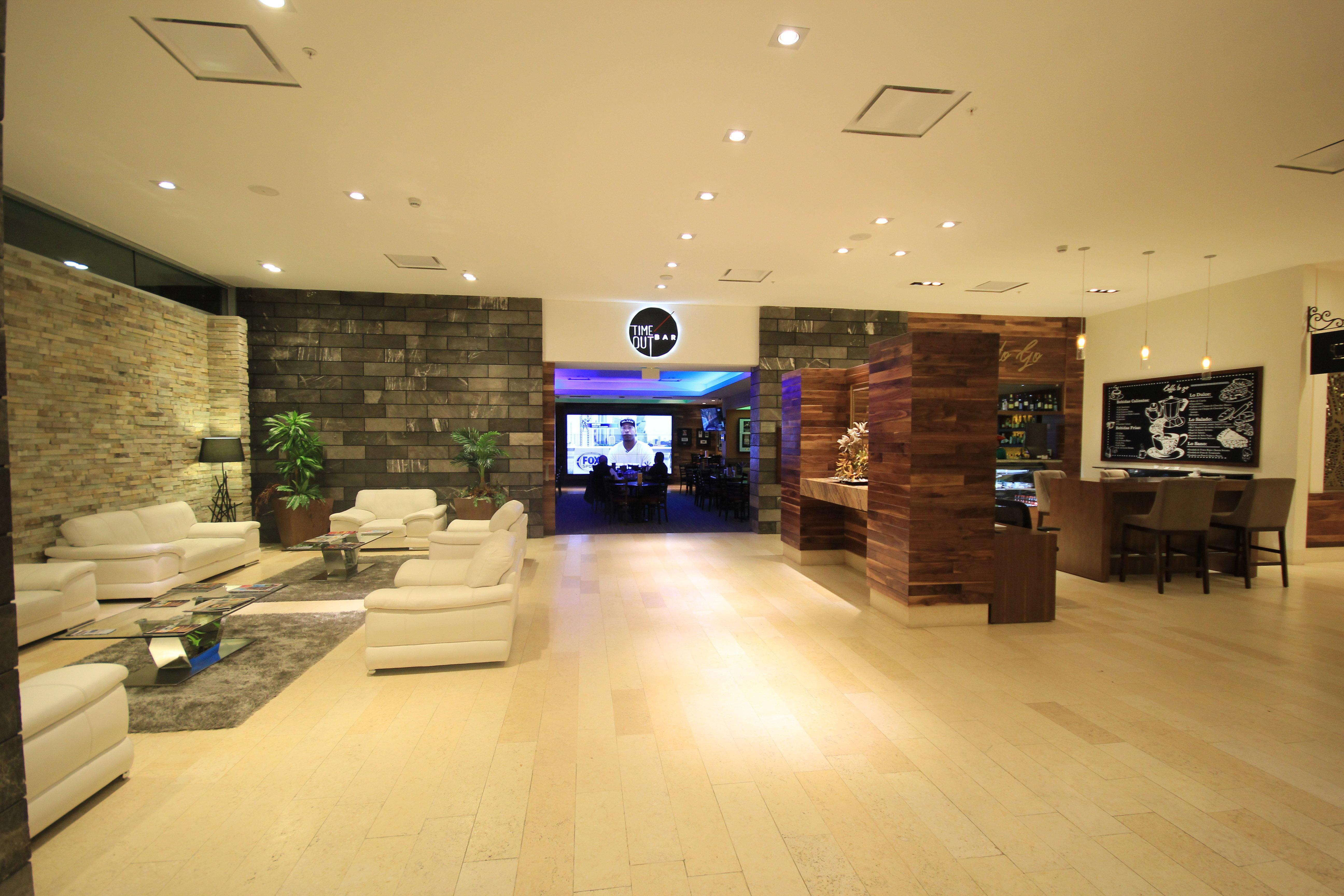 Holiday Inn & Suites Plaza Mayor By Ihg León Kültér fotó